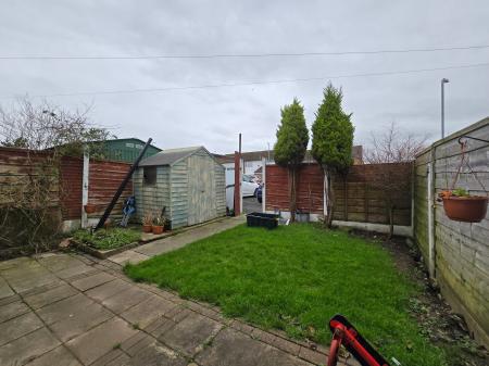3 bedroom Terraced House for sale in Stafford Walk, Macclesfield, SK10