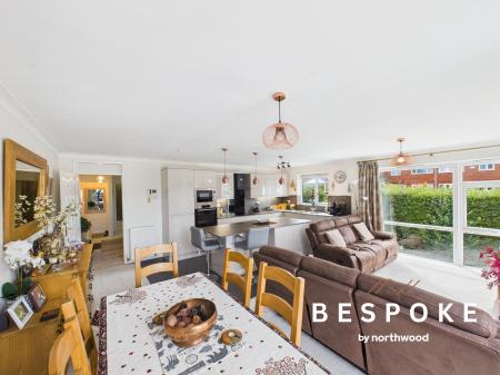 2 bedroom Apartment for sale in Ullswater Mansions, Macclesfield, SK11