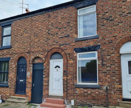 2 bedroom Terraced House to let in Newton Street, Macclesfield, SK11