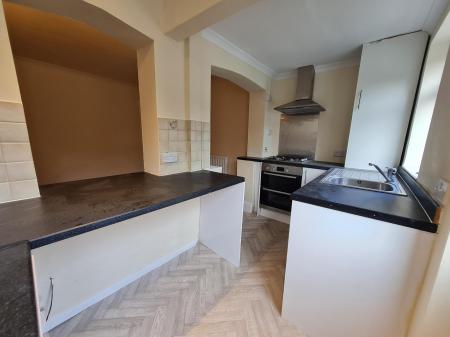 2 bedroom Terraced House to let in Newton Street, Macclesfield, SK11