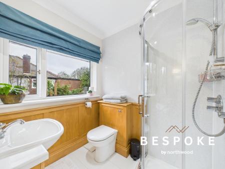 6 bedroom Detached house for sale in Gawsworth Road, Macclesfield, SK11