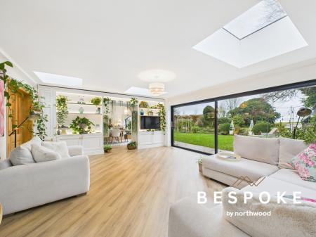 6 bedroom Detached house for sale in Gawsworth Road, Macclesfield, SK11