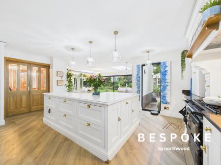 6 bedroom Detached house for sale in Gawsworth Road, Macclesfield, SK11