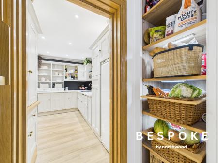 6 bedroom Detached house for sale in Gawsworth Road, Macclesfield, SK11