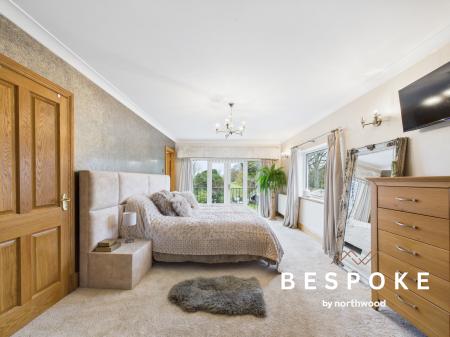 6 bedroom Detached house for sale in Gawsworth Road, Macclesfield, SK11