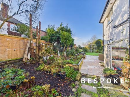 6 bedroom Detached house for sale in Gawsworth Road, Macclesfield, SK11