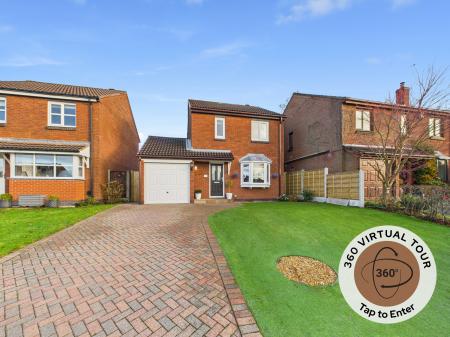 3 bedroom Detached house for sale in Harvest Road, Macclesfield, SK10