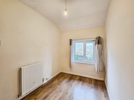 3 bedroom Semi-detached house to let in Kingsway, Bollington, SK10