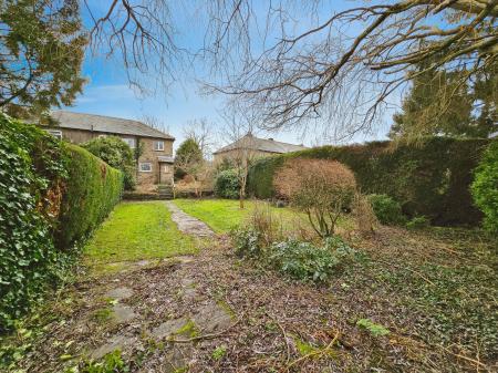 3 bedroom Semi-detached house to let in Kingsway, Bollington, SK10