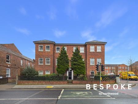 2 bedroom Flat for sale in Higher Hillgate, Stockport, SK1