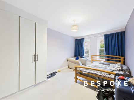 2 bedroom Flat for sale in Higher Hillgate, Stockport, SK1