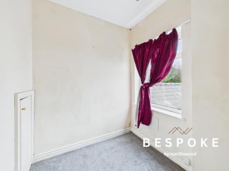 2 bedroom Semi-detached house for sale in Crompton Road, Macclesfield, SK11