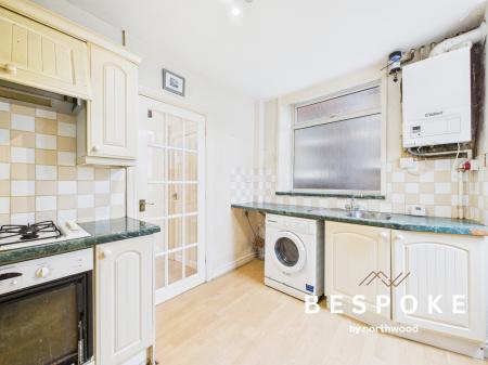 2 bedroom Semi-detached house for sale in Crompton Road, Macclesfield, SK11