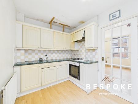 2 bedroom Semi-detached house for sale in Crompton Road, Macclesfield, SK11
