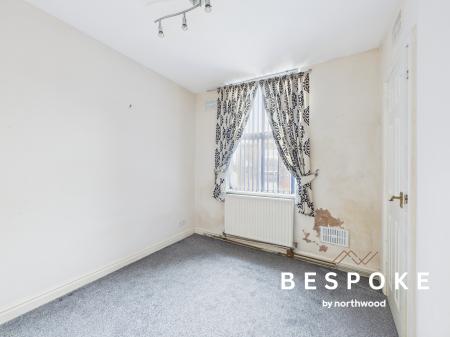 2 bedroom Semi-detached house for sale in Crompton Road, Macclesfield, SK11