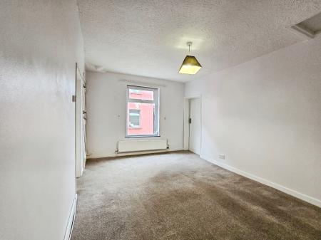 1 bedroom Flat to let in Cross Street, Macclesfield, SK11