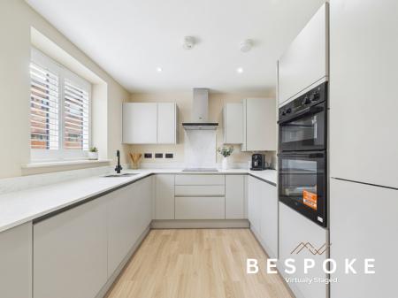 4 bedroom House for sale in Greenhills Close, Macclesfield, SK11