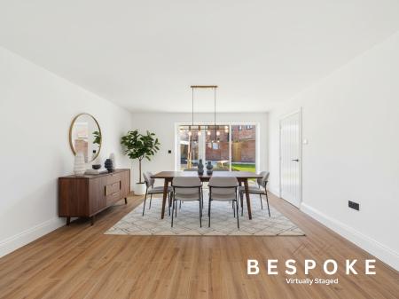 4 bedroom House for sale in Greenhills Close, Macclesfield, SK11