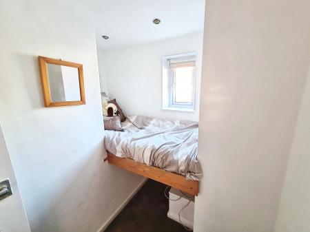 2 bedroom Terraced House to let in Norbury Street, Macclesfield, SK11