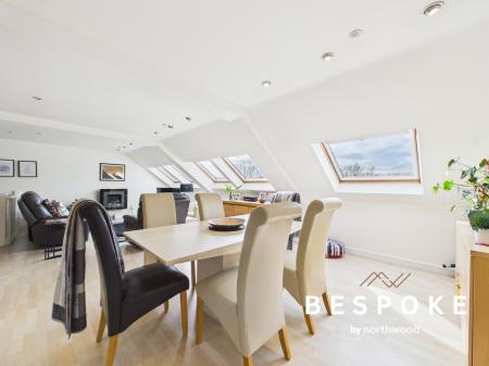 3 bedroom Duplex for sale in Bollington, Bollington, Macclesfield, SK10