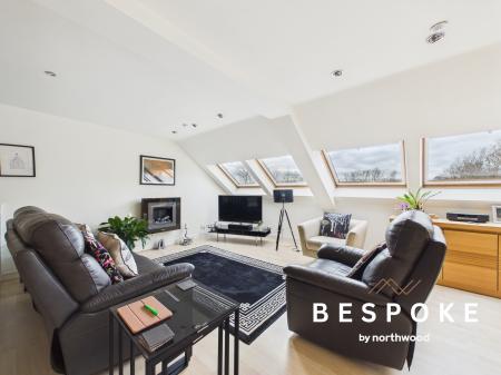 3 bedroom Duplex for sale in Bollington, Bollington, Macclesfield, SK10