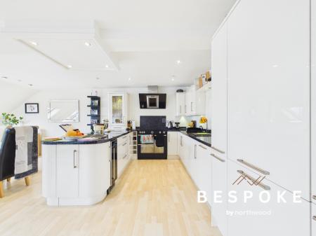 3 bedroom Duplex for sale in Bollington, Bollington, Macclesfield, SK10