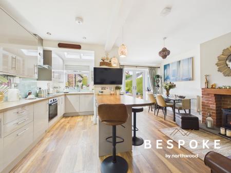 3 bedroom Semi-detached house for sale in Cambridge Road, Macclesfield, SK11