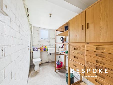 4 bedroom Detached house for sale in Newnham Close, Macclesfield, SK11