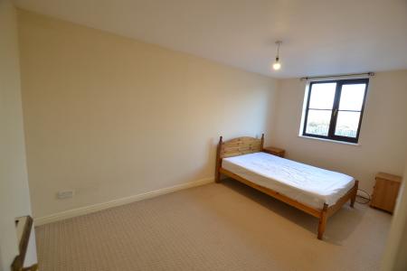 1 bedroom Flat to let in Stamford Court, Stamford Road, Macclesfield, SK11