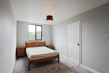 1 bedroom Flat to let in Stamford Court, Stamford Road, Macclesfield, SK11