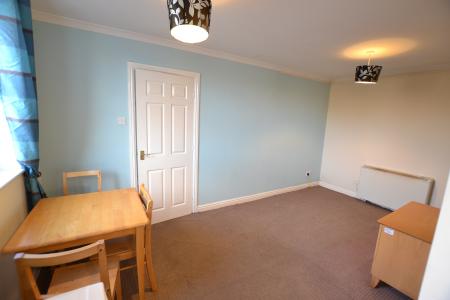 1 bedroom Flat to let in Stamford Court, Stamford Road, Macclesfield, SK11
