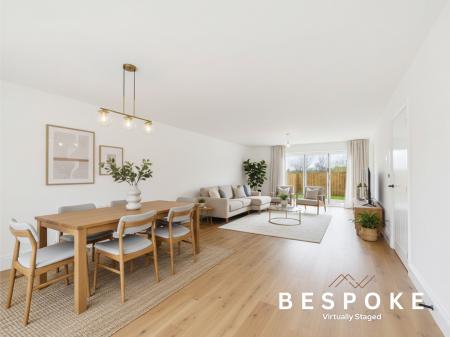 4 bedroom House for sale in Bank Street, Macclesfield, SK11