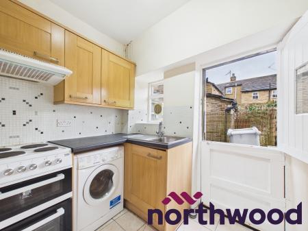 2 bedroom Cottage to let in Lowther Street, Bollington, SK10