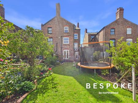 4 bedroom Semi-detached house for sale in Buxton Road, Macclesfield, SK11