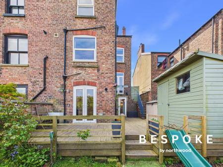 4 bedroom Semi-detached house for sale in Buxton Road, Macclesfield, SK11