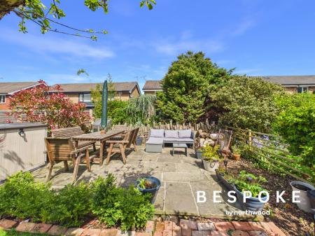 4 bedroom Semi-detached house for sale in Buxton Road, Macclesfield, SK11