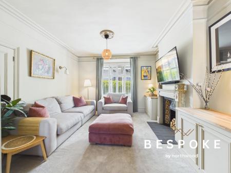 4 bedroom Semi-detached house for sale in Buxton Road, Macclesfield, SK11