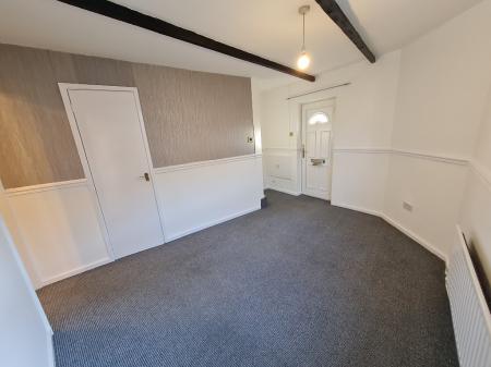2 bedroom Terraced House to let in Mill Road, Macclesfield, SK11