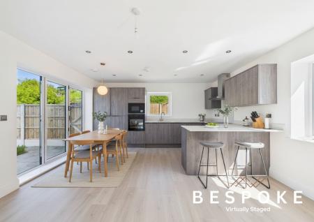 4 bedroom Semi-detached house for sale in Middlewood Close, Hazel Grove, SK7