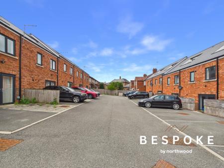 3 bedroom Town house to let in Hatton Street, Macclesfield, SK11