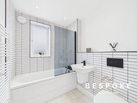 3 bedroom Town house to let in Hatton Street, Macclesfield, SK11