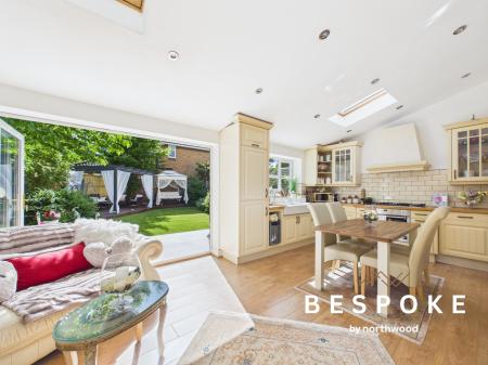 4 bedroom Detached house for sale in Pennymoor Drive, Altrincham, WA14