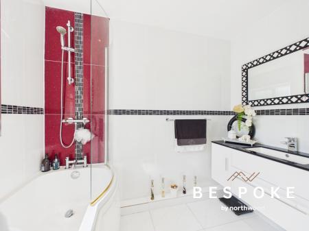 4 bedroom Detached house for sale in Pennymoor Drive, Altrincham, WA14