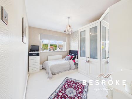 4 bedroom Detached house for sale in Pennymoor Drive, Altrincham, WA14