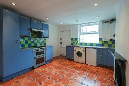 2 bedroom Terraced House to let in Old Meadow, Macclesfield, SK11