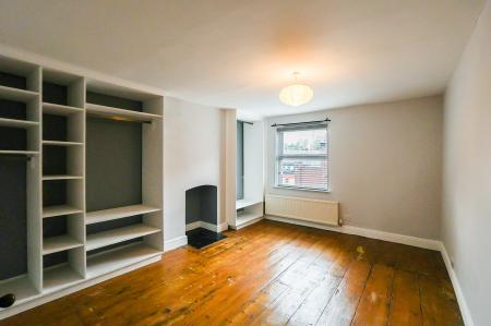 2 bedroom Terraced House to let in Old Meadow, Macclesfield, SK11