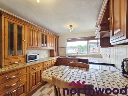 1 bedroom Flat to let in Buckfast Close, Macclesfield, SK10