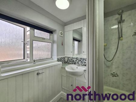 1 bedroom Flat to let in Buckfast Close, Macclesfield, SK10