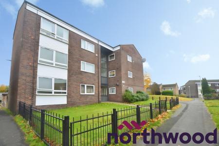 1 bedroom Flat to let in Buckfast Close, Macclesfield, SK10