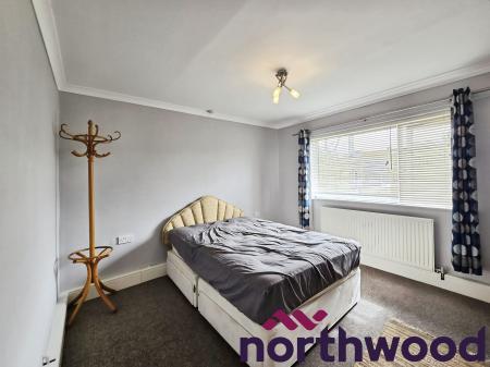 1 bedroom Flat to let in Buckfast Close, Macclesfield, SK10
